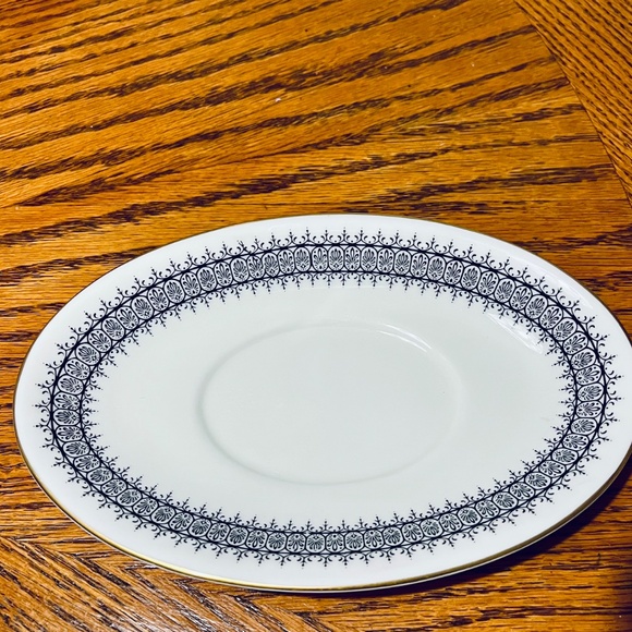 Wedgewood “Astor “ Black On White Gravy Boat & Underplate Bone China Sauce Bo - Picture 7 of 12